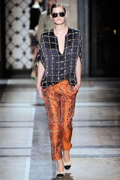 Look 26